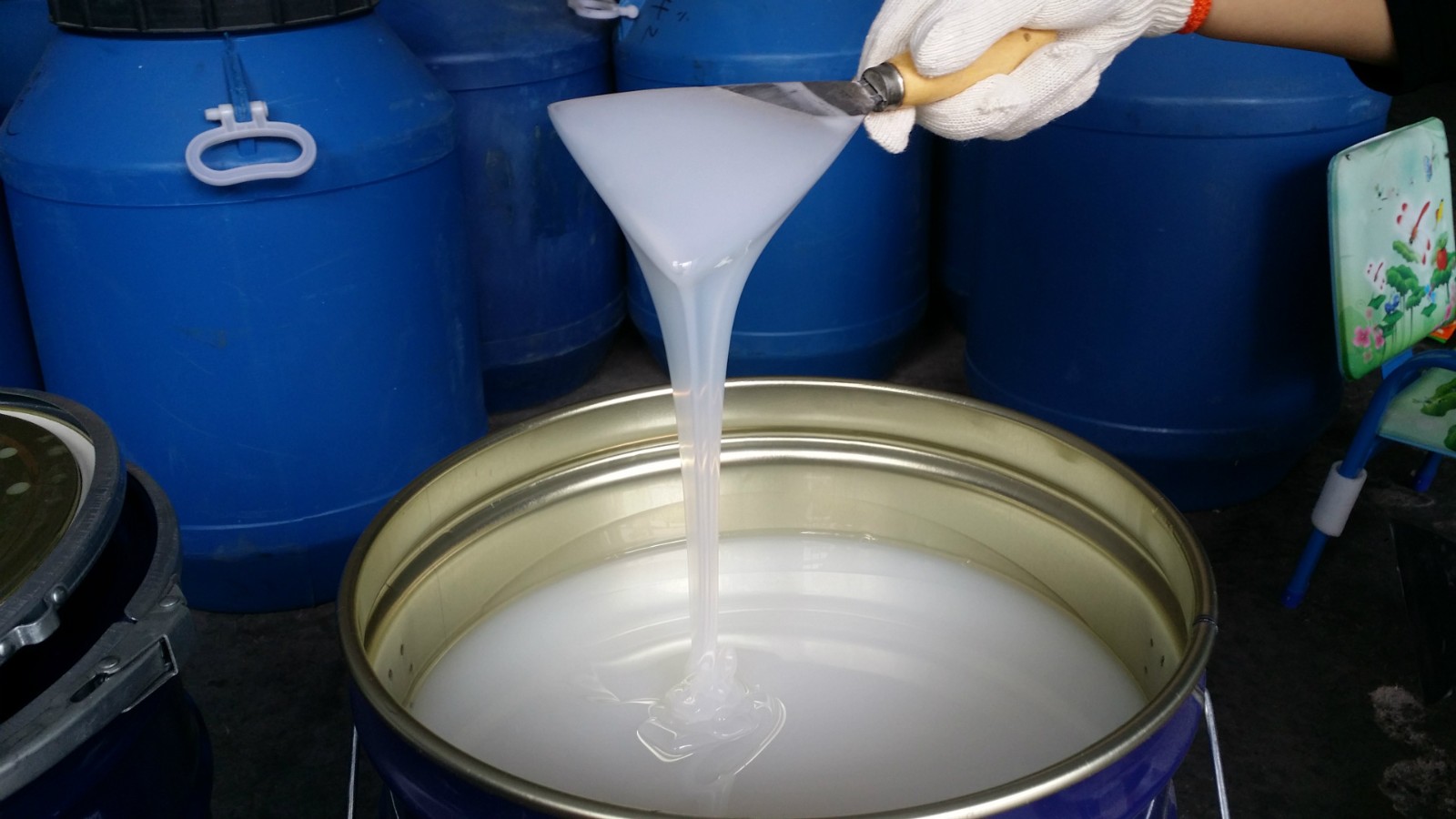 工業(yè)級模具硅膠膨脹怎么辦 ？