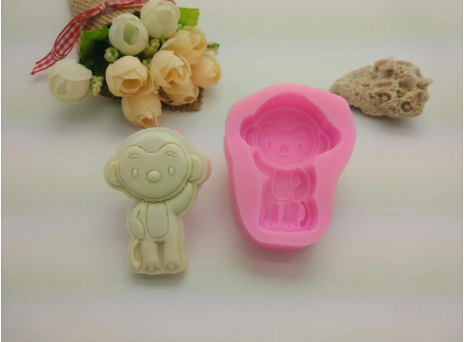 模具硅膠制品用什么才能清洗干凈 ？
